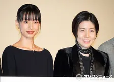 河合優実、受賞に涙？　シム・ウンギョンの暴露に困惑「記憶はないです…」