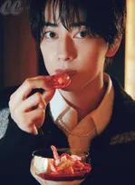 本島純政、会員制パフェバーで“甘いもぐもぐ顔”　体系キープのために自らスイーツ作り