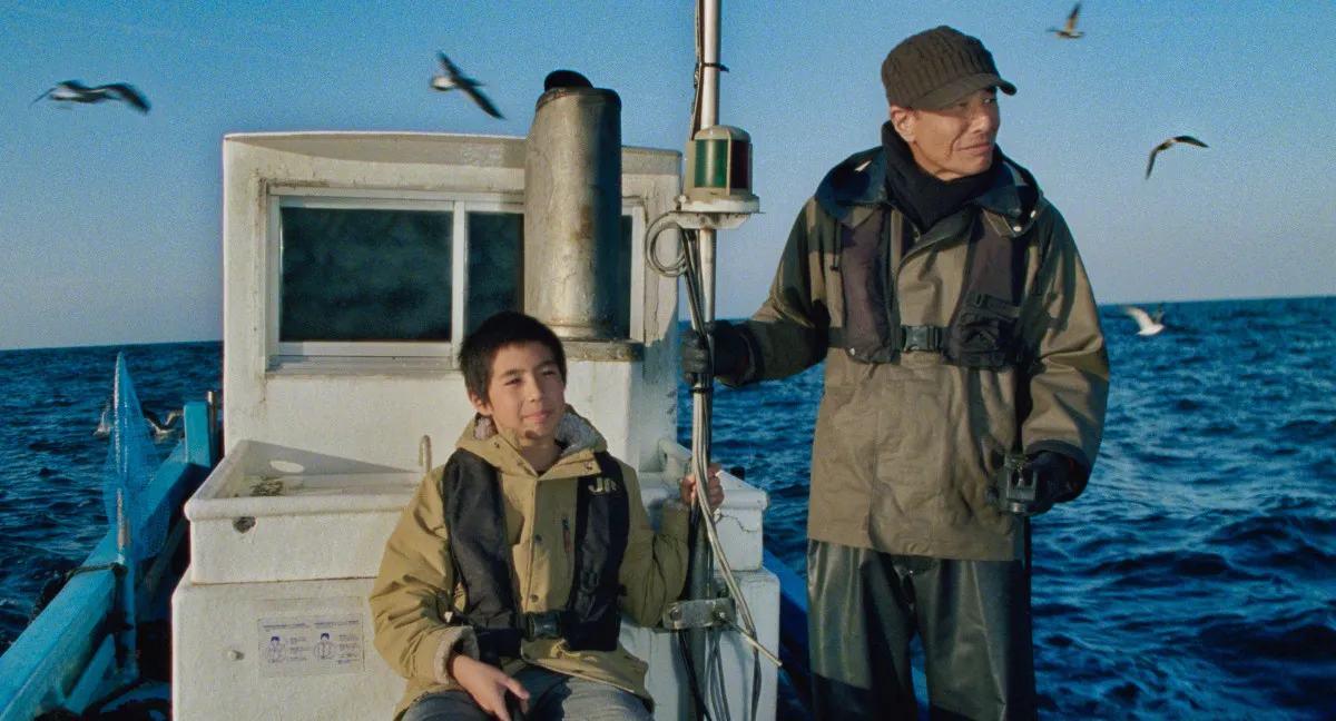 舘ひろし主演『港のひかり』盲目の少年と元ヤクザの絆が浮かび上がる3種のショートPV公開