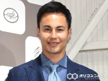 4児の父・ユージ、2歳次男の「悲劇の運動会」に参加　親子ショットに反響「かっこいいパバだし息子くんかわいい」