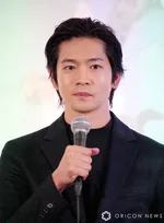 松下洸平、国民的俳優と“来阪”2ショット「素敵なコーデ」「ほのぼの姉弟みたい」
