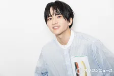 板垣李光人が語る杉咲花との化学反応『ミーツ・ザ・ワールド』でホスト役に挑戦