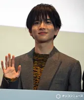 板垣李光人、ホスト役で“名刺”にこだわり「キラキラしていて…」