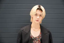 佐野勇斗、“盗撮”寝顔カット公開「寝ても覚めてもイケメンすぎて滅！」　ファン歓喜