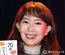 アグネス・チャン、経営者の姉と“顔出し”2ショット「お姉さま本当にお若い」「素敵」