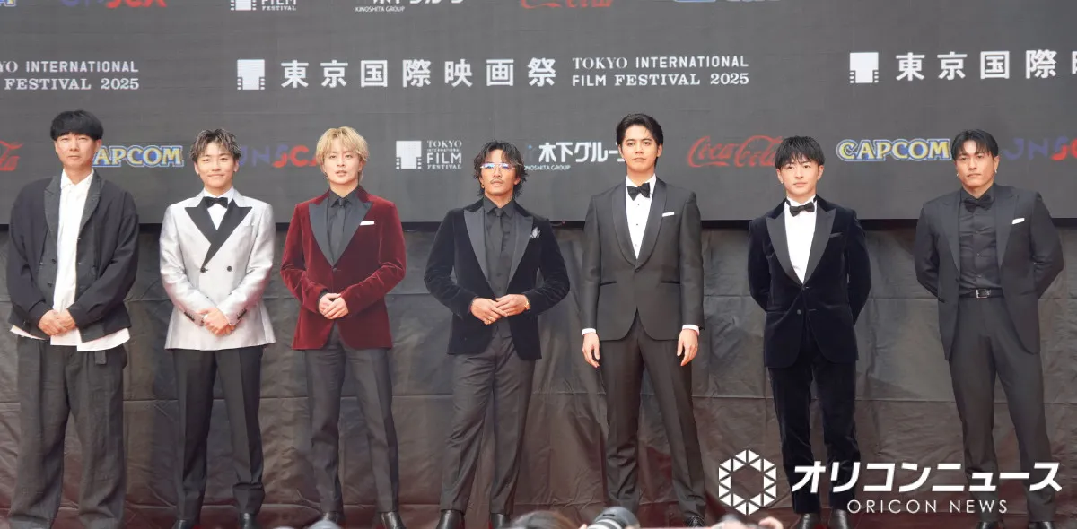 【東京国際映画祭】GENERATIONS、6人で初レッドカーペット 個性あふれるタキシード姿で登場