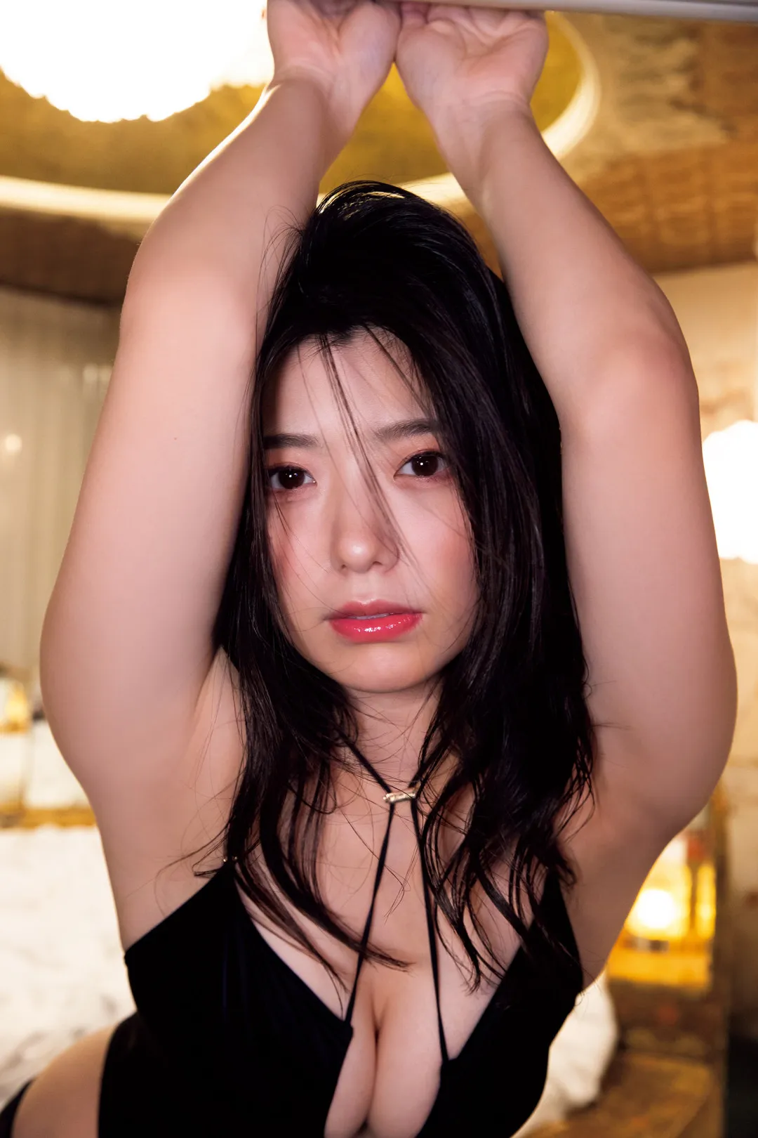 理系大学卒業→会社員経てグラドル…”Gカップ”山田かな“女性上司”に 艶めかしい肢体で魅了