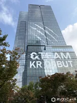 &TEAM、HYBE社屋をラッピング 南山タワーも韓国デビュー記念の特別点灯