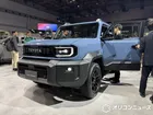 トヨタ、新型『ランドクルーザーFJ』に長蛇の列　“ランクル人気”は報道陣にも波及