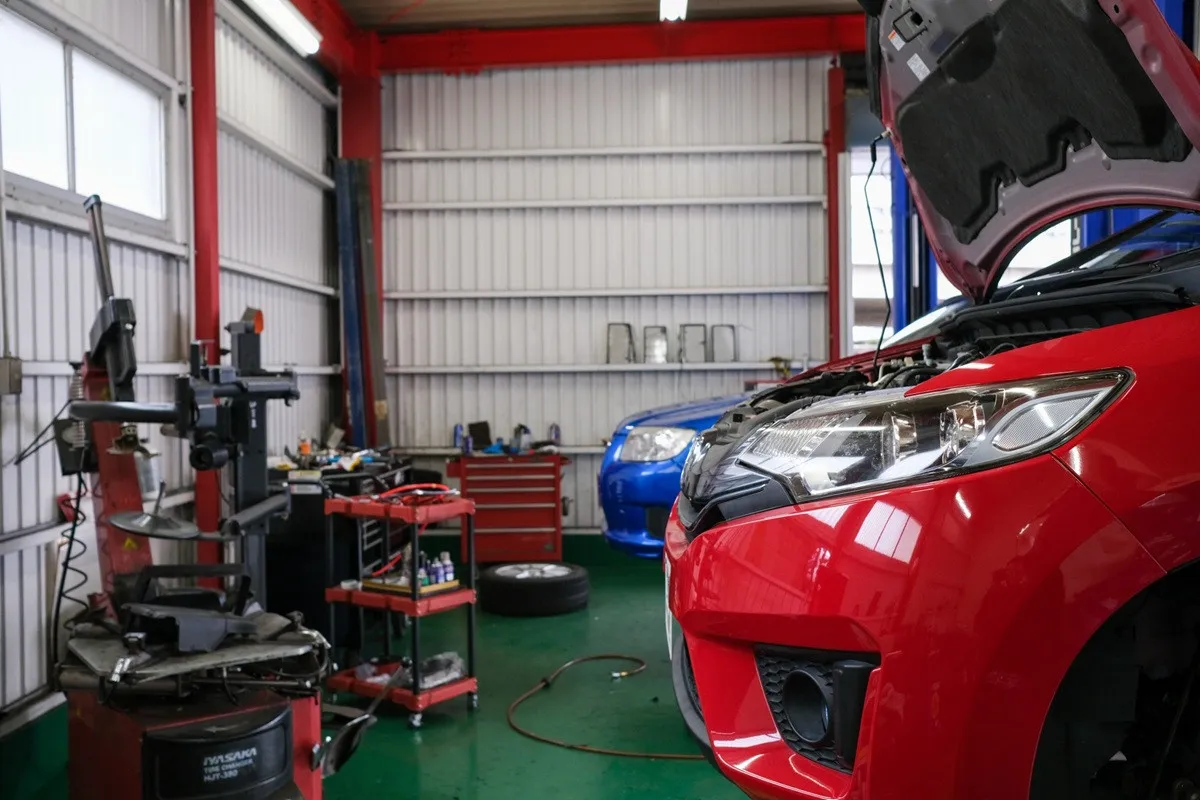 なぜその「車検サービス」に？ 依頼した理由TOP10を発表　～車検サービス利用実態データ