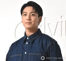 BTS・ジョングク、右腕“カラータトゥー”大胆に見せファン歓喜「いかつすぎるけどかっこいい」「しっかり拝める日が来た」