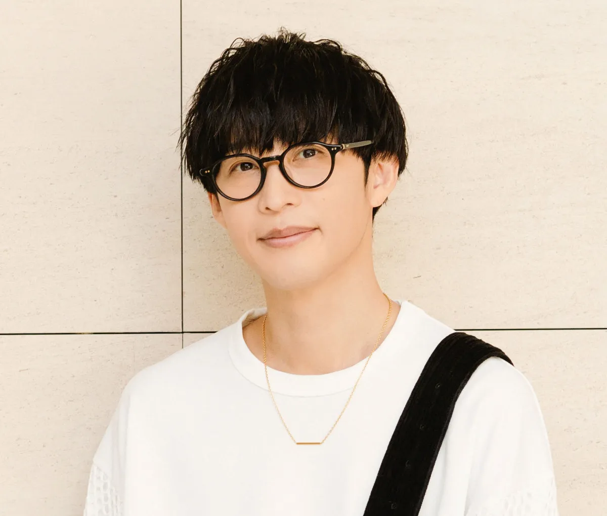 オーイシマサヨシ激変!ド派手メイクなコスプレに大反響「マックにいそう」「歯並びが激良い」