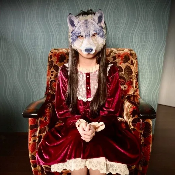 「これは“オオカミ様”になるしかない！」『かがみの孤城』キャラを再現…11歳ぬいぐるみ職人が生んだハロウィン衣装に197万回表示