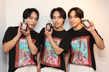 “素の表情”を切り取ったマネージャー視点の写真展　エイベックス『マネフォト vol.2』開催中