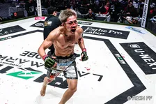 【RIZIN】秋元強真、因縁の一戦に勝利！　萩原京平にパウンド連発でTKO「次に超強いグラップラー当ててください」