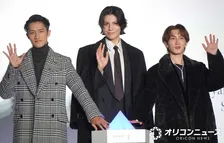 Snow Man岩本照＆渡辺翔太＆ラウール、六本木・けやき坂イルミネーションを点灯　初の男性ゲストに「我ながらぴったり」