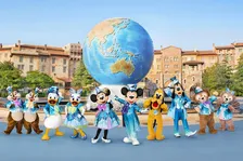 【TDS】東京ディズニーシー、来年4・15からのイベント新衣装を公開　“スパークリング・ジュビリー”特別な色「ジュビリーブルー」で統一
