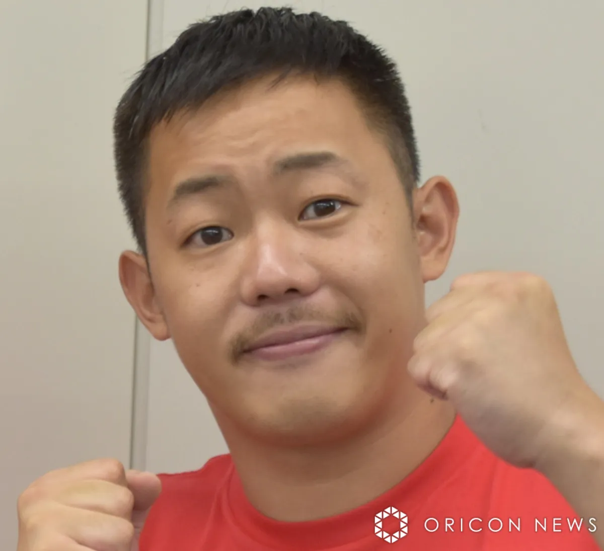 ザ・マミィ酒井貴士、体の“ある異変”を告白　その姿にファンは大喜利状態「ワンピースのひとみたい」「モアイ像に見える」