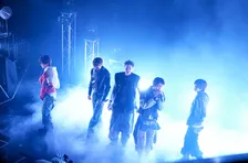 CORTIS、BTS“ゆかりの地”で日本初ショーケース開催「先輩方の足跡をたどっていけるように」　ファン熱狂「押さないで！」