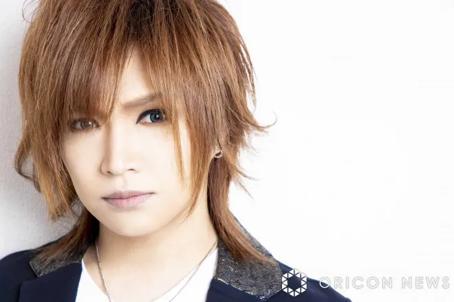 金爆・鬼龍院翔「女装、まめっち、女装、女装、裸」　七変化のハロウィン仮装を一挙投稿「圧巻」「全部似合いすぎて可愛い」「振り幅すごい」