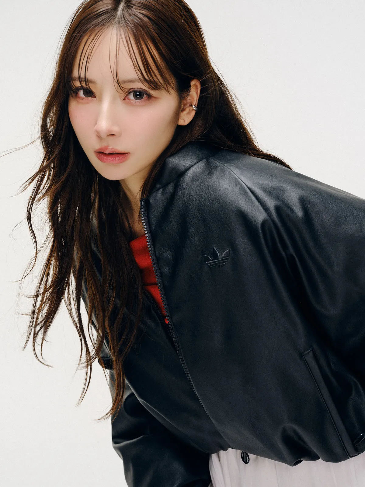 Z世代女子「憧れの体型」を持つ韓国系ギャル・ぴょなが着こなす「adidas Originals」の冬　トレンドのクロップド丈で個性あふれる4LOOK披露