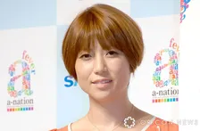 4児の母・hitomi、5歳三男とオーバーオールでディズニー満喫のプライベートショット「微笑ましい」「めっちゃお似合い」
