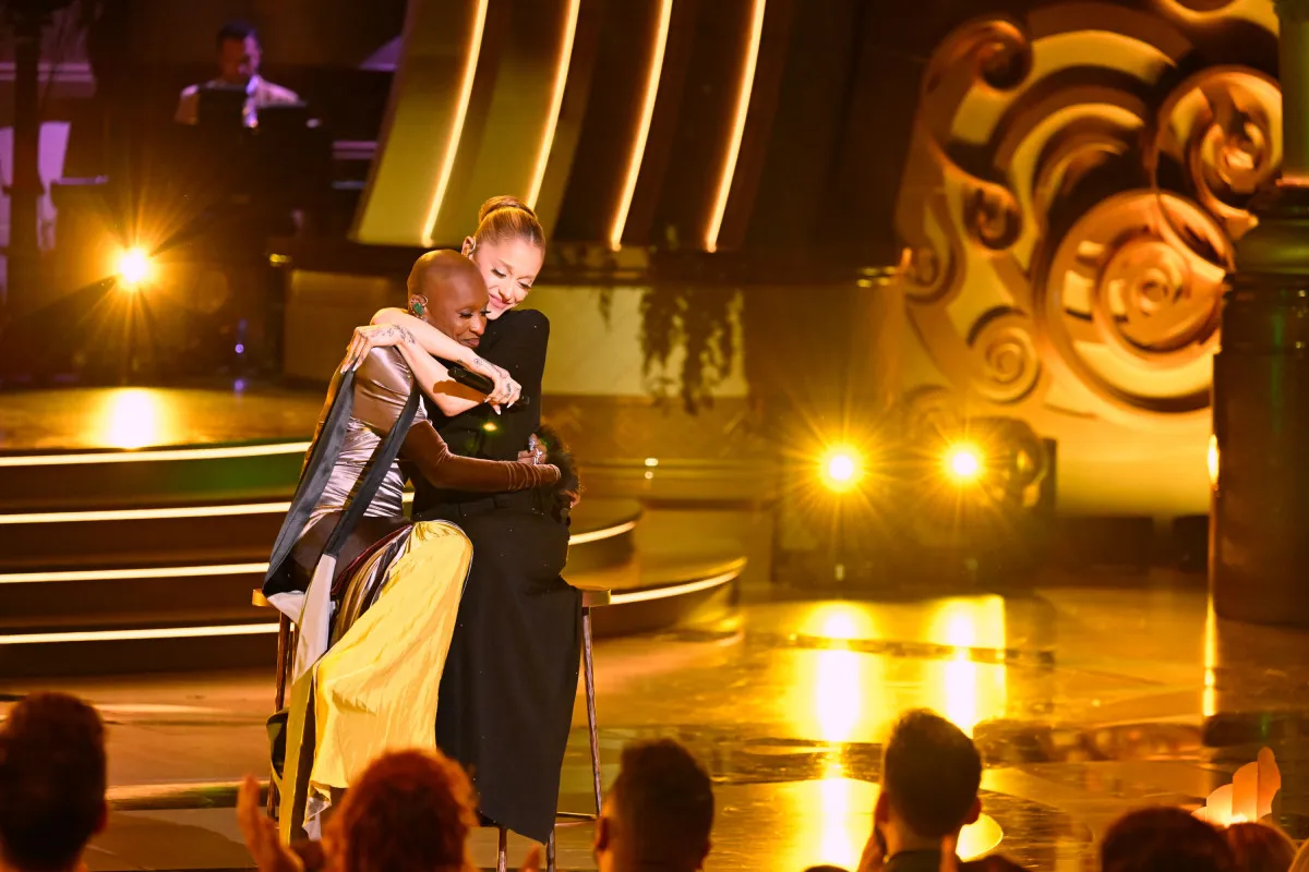 シンシア・エリヴォ＆アリアナ・グランデらが熱唱「ウィキッド・スペシャル：忘れられない一夜」開催