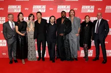 トム・クルーズ、グレン・パウエル主演『ランニング・マン』絶賛「笑って、ハラハラして、ポップコーン食べ過ぎた」