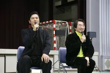 要潤＆池田鉄洋、雨天でも熱気の「信長まつり」に登場　『豊臣兄弟！』仲野太賀＆池松壮亮を絶賛「本当の兄弟に見える」