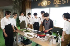 timeleszが都内で食材探しに奔走　『タイムレスマン』佐藤勝利の料理の腕が光る…東京アクアパッツァが完成