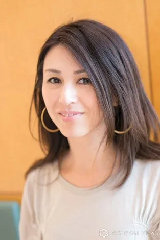 フリーアナ・雨宮塔子、フランスの友人宅ルームツアー第1弾を紹介「インテリアのセンスが抜群」「素敵なお家です」