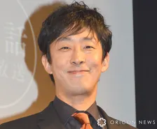北村有起哉、親子役でドラマ共演中・小瀧望との2ショットに反響「かわい〜親子」「パパとのツーショット最高！」