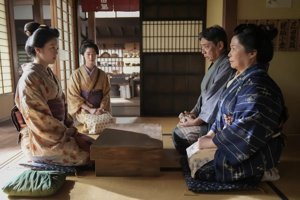 『ばけばけ』ウメもトキと一緒に働く　第32回場面カット