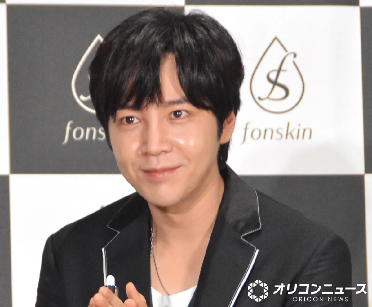 チャン・グンソク、秋山成勲と一緒にフリーマーケットを開催「仲良しな2人、男を感じました」「少年みたいなグンちゃん」