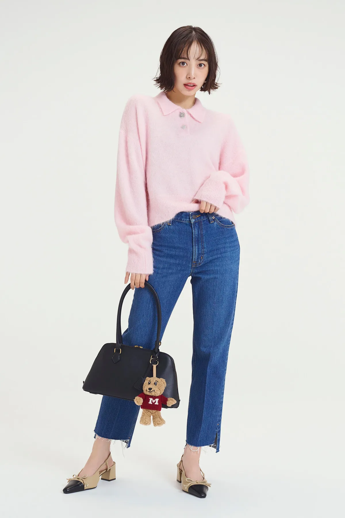 俳優・モデルの井桁弘恵、Mila Owenのミューズとして美脚シルエットを披露「自然とスタイルアップして見えるのが印象的」