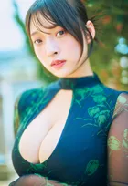 沢美沙樹、“超絶BODY”全開で『ヤンジャン』帰還　美と迫力が大増量のグラビアに