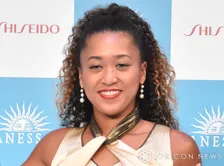 大坂なおみ、水着姿で“ノリノリ”船上ダンス「これ大好き」「最高なコラボ!!!!」