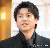 山田裕貴、人生初の体験に感激「たいへん光栄」　榮倉奈々とともに銀座に映えるオールブラックで登場