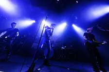 ザ・クロマニヨンズの全国ツアーがスタート　マーシーの歌唱曲にも大歓声