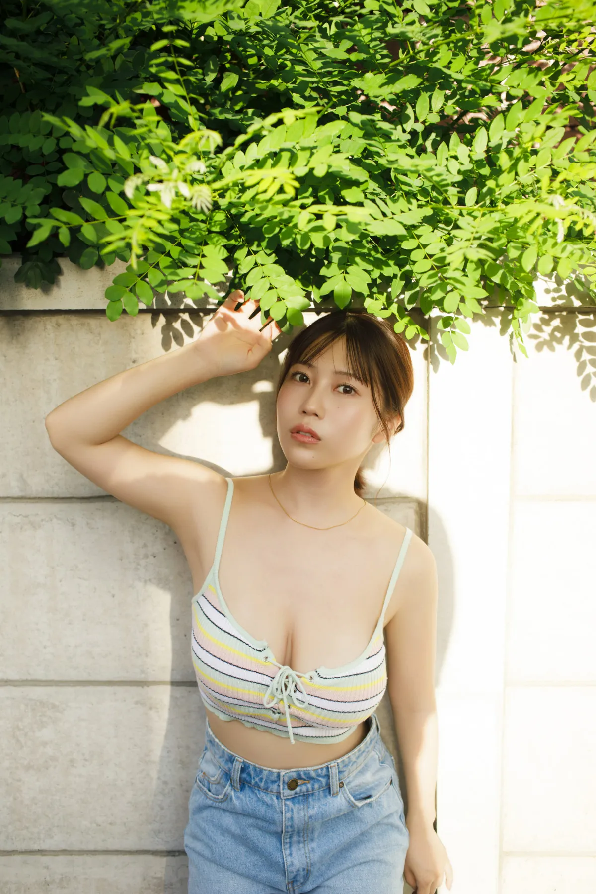 “Jカップ超2次元ボディ”伊織いお、圧巻グラビア　“結婚”トークも「してもいいくらいな歳ですし、、？笑」