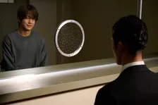 “因縁の相手”溝端淳平、岩本照と拘置所で再会　『恋する警護24時 season2』前作のラスボスがサプライズ出演