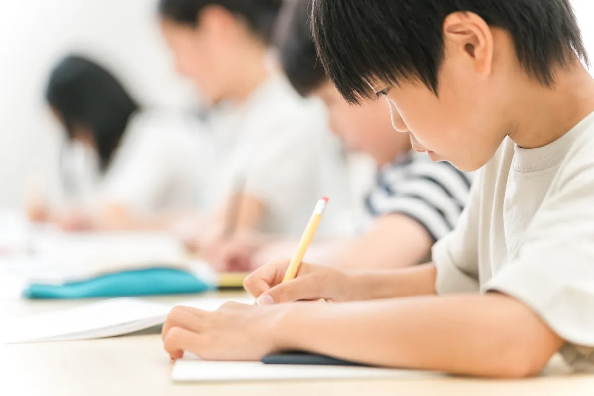 近畿の保護者がおすすめする小学生向け集団塾、個別指導塾の最新1位は？