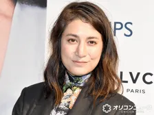 1児の母・マリエ、「子育てがすっごくスムーズになった」愛用シューズあわせた私服コーデを紹介　3歳長女＆愛犬との“家族ショット”も