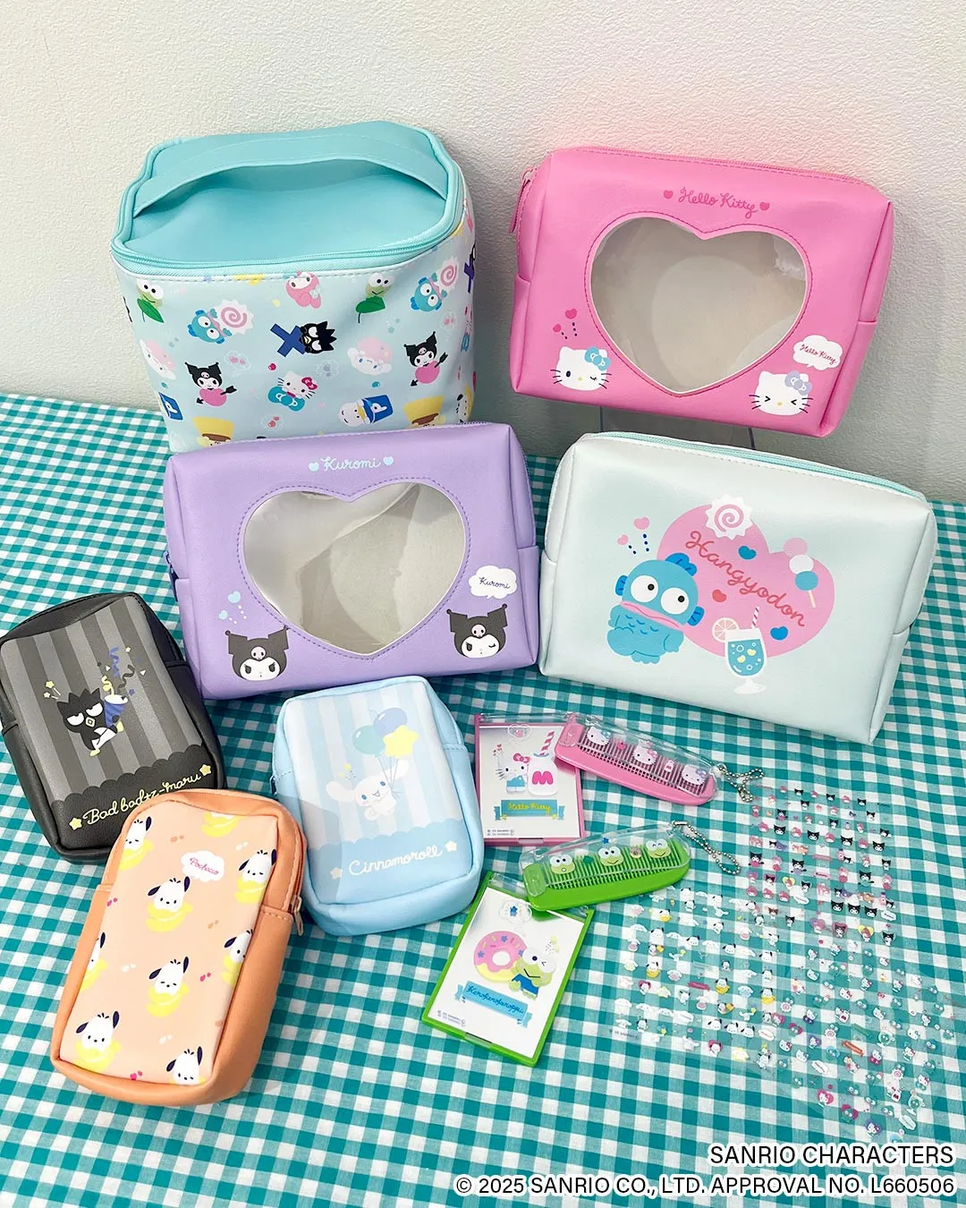 サンキューマートに人気サンリオキャラが登場　”シンプルかわいい”テーマに日常使いできるアイテムずらり