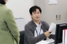 竹財輝之助、新春番組で“激変”　日本統治時代の台湾の偉人／現代の報道局プロデューサーの1人2役