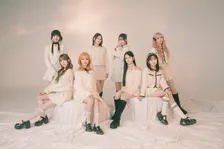 ME:I、新たな一面見せる新アーティスト写真公開　テレビアニメOPテーマ配信決定