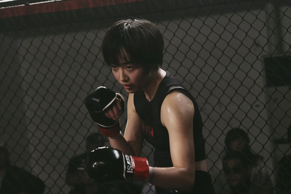 森田望智、半年の格闘技特訓で限界突破　『ナイトフラワー』涙のオールアップなどメイキング映像公開