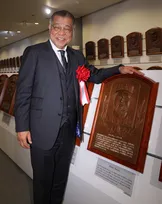 大阪の百貨店で「掛布雅之展」開催決定　本人も登場・アクスタなどグッズも　ゲストに酒井法子＆松村邦洋