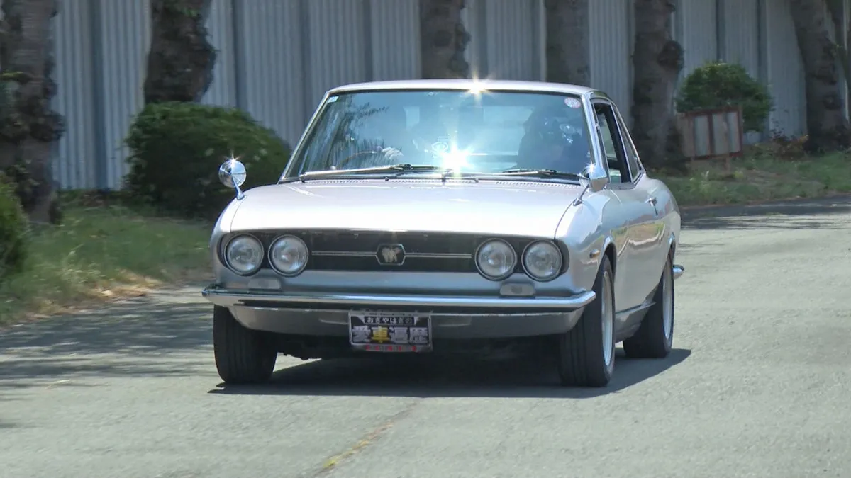 54年前・いすゞ“希少名車”の極上コンディション　おぎやはぎ大興奮「これはすごいよ！」　800キロ自走し収録参加