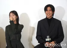 浜辺美波、目黒蓮は想像の「50倍は忙しい」　撮影中の多忙ぶりに驚き「すぐに海外に行っちゃうし…」